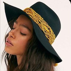 NEW Free People ale Alessandra Calais Macrame Hat